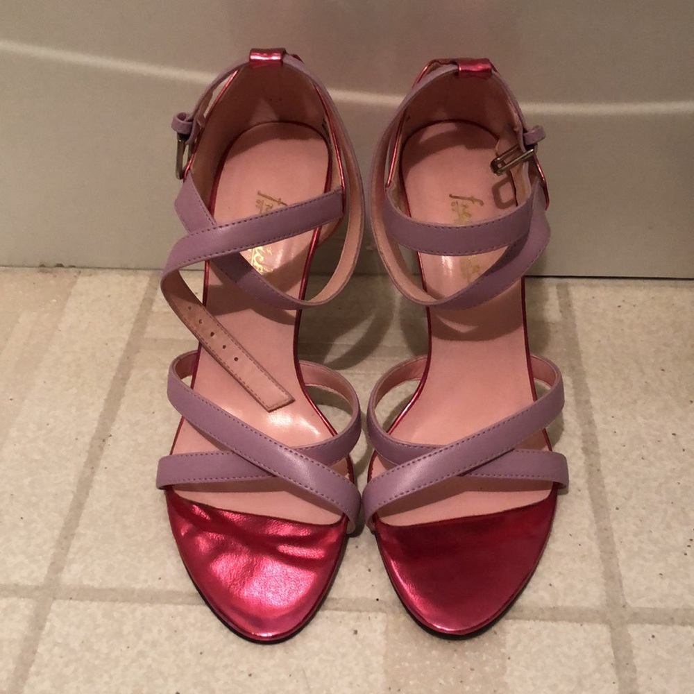 Fredricks of Hollywood sandals